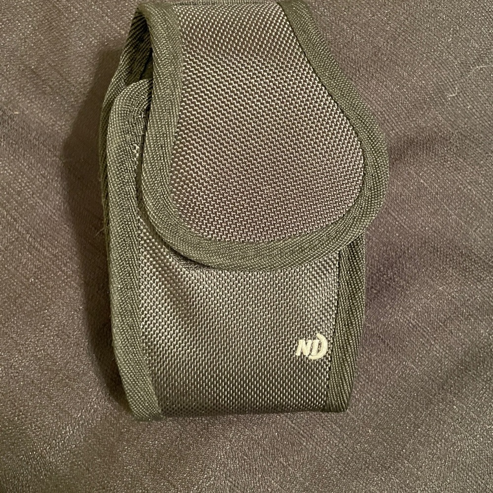 Nite ize case, phone, tool, etc black with clip for belt nwot